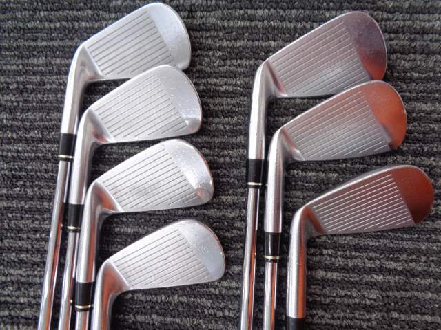 Golf Iron Set Honma Tour World TW727Vn Dynamic Gold S200 7pcs 4-10