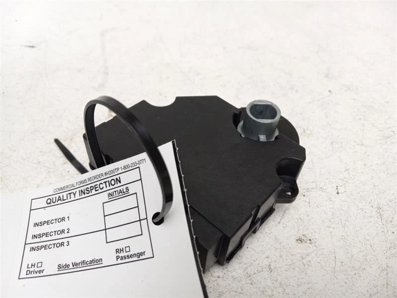 Chevrolet Traverse 2010 climatización calefacción mezcla puerta actuador Foto 3 de 4