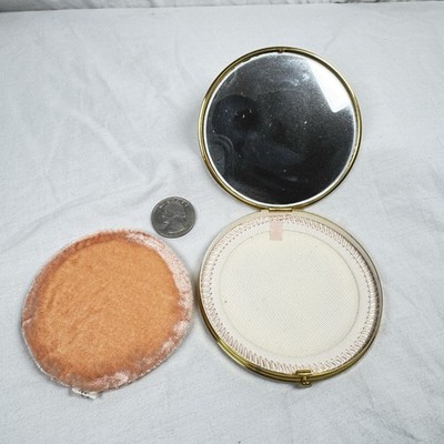 Vintage Fifth Avenue Compact Mirror Gold Tone Powder Case Rex 3.5 
