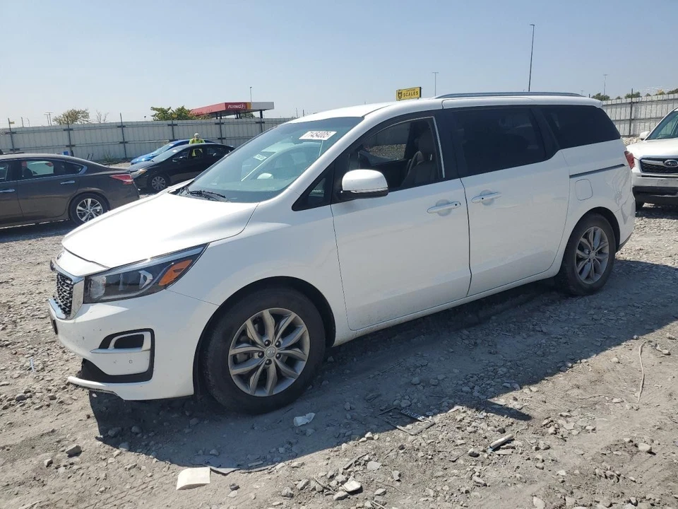 Used Front Left Fender fits: 2019 Kia Sedona Front Left Grade A - Image 2 of 4