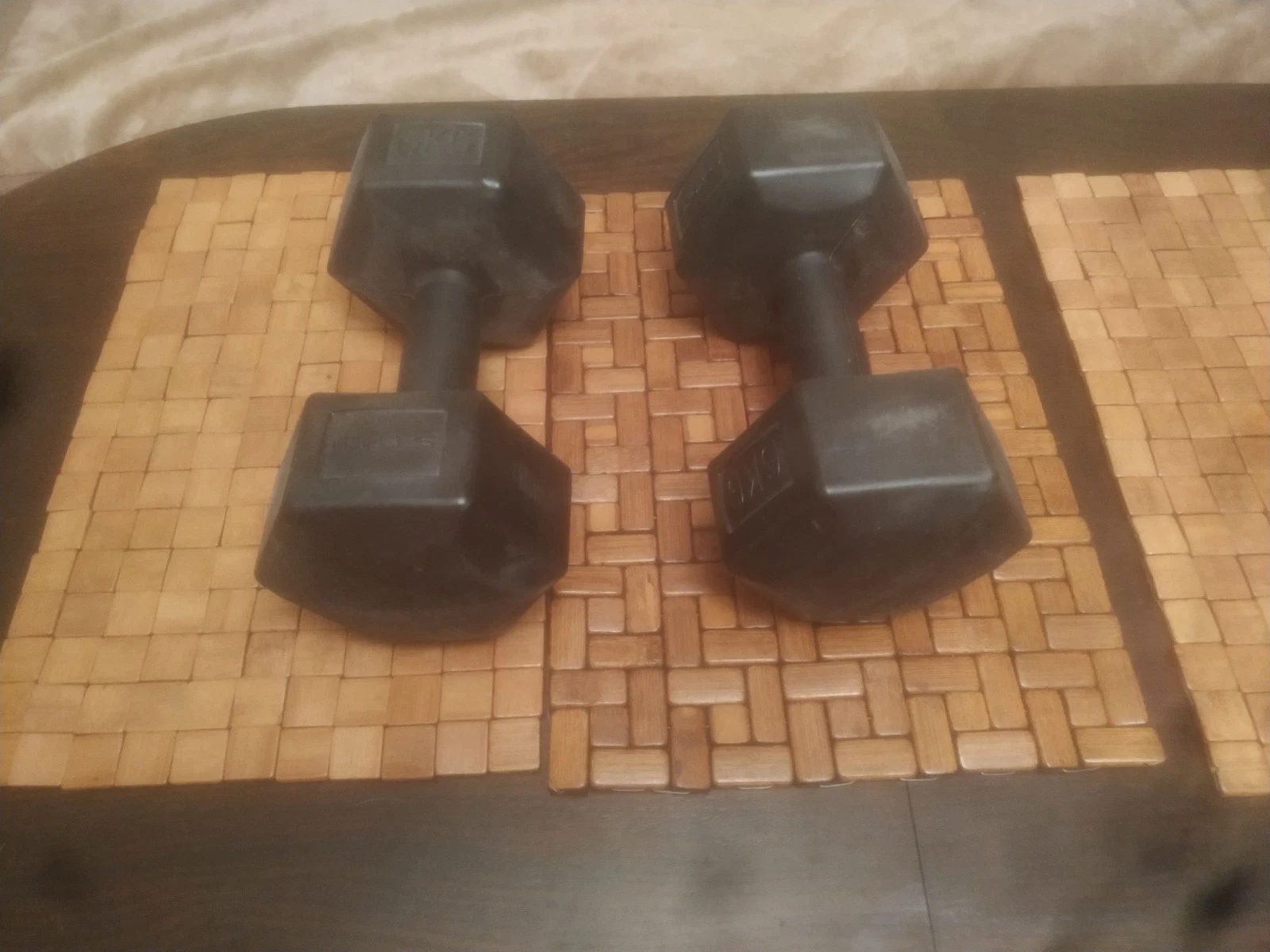 Spokey 2x 6kg Dumbells - Rubber Covered Hex Hand Weights For Strenght Training