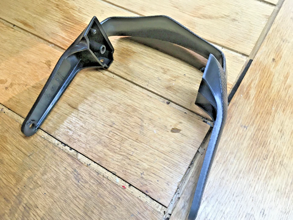 Mv Agusta F4 750/1000 first gen standard front mudguard rear legs plastic - Image 2 of 4