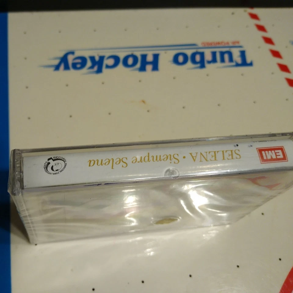 Selena Siempre Selena Cassette Tape 1996 Brand New Sealed Tejano music mint - Image 3 of 4
