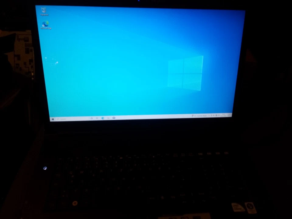 Notebook Amilo LI 3910, 18,4 Zoll, Win 10 64 Bit SSD 500GB CPU 2x2,10 GHz ! - Bild 2 von 4