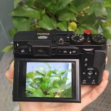 Fujifilm FinePix X30 12.0MP 4x Zoom Compact Digital Camera Black- 90%new English