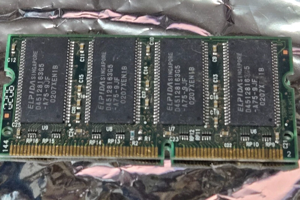 Elpida MC-4516CD642XS-A75 128MB SDR PC-133 Random Access Memory RAM - Image 2 of 4
