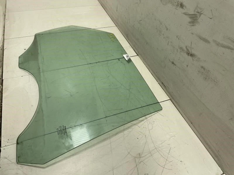 Volvo V50 T5 2005 2009 puerta trasera derecha pasajero cristal OEM+ Foto 2 de 4