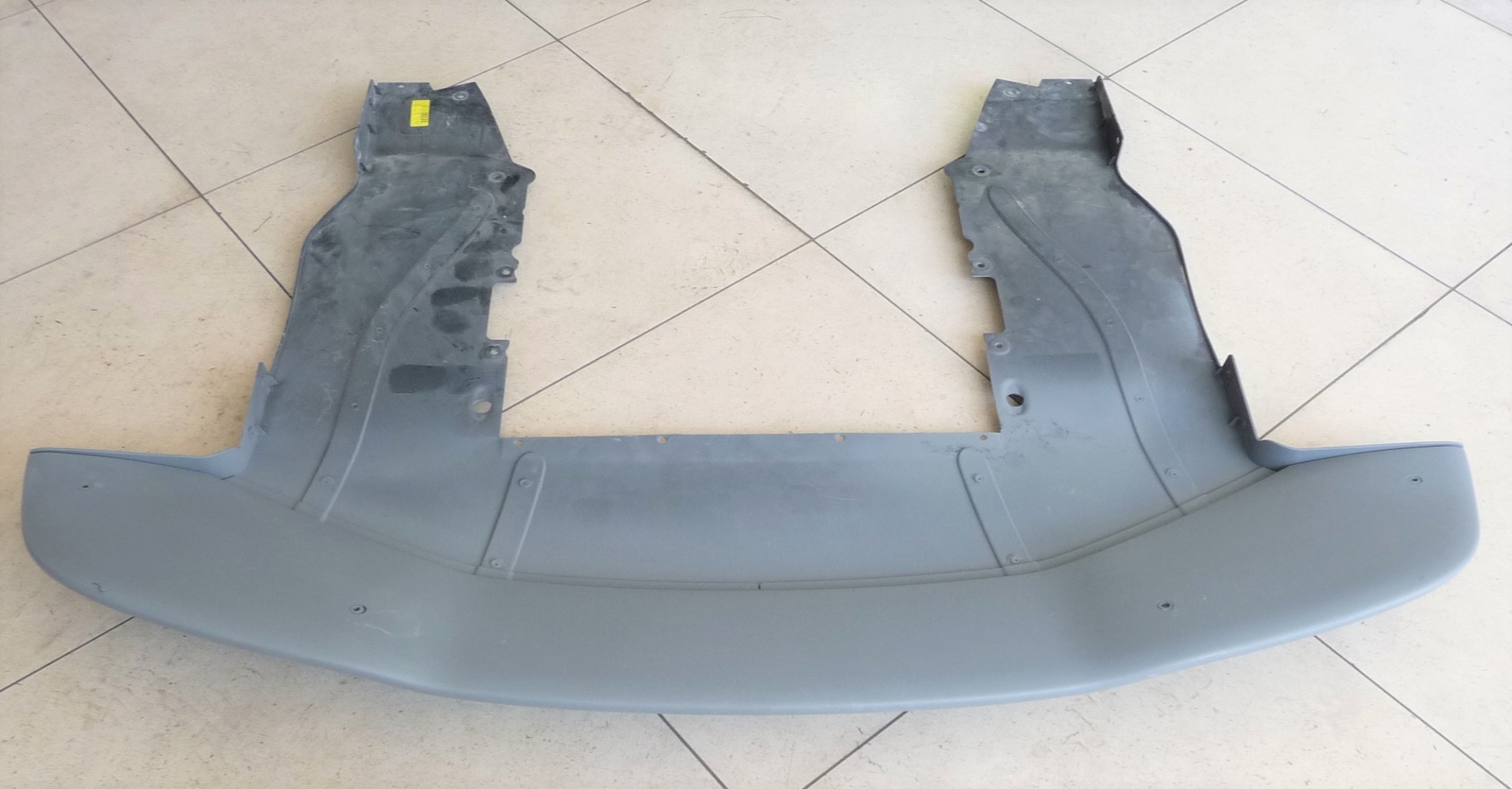 2017-2022 McLaren 720s Rear Lower Diffuser Cover Shield 14A3028CP OEM H1