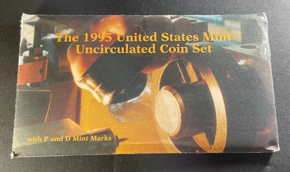 Uncirculated Coin Set Lot - 1981, 1992, 1976, 1990, 1995, 1987 - Great Condition - Image 2 of 4