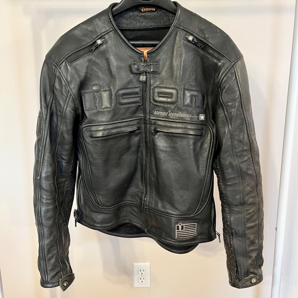 アイコンレザージャケット(ICON  MOTOSPOTS) 中古品 ICON Men's M Motorhead Asphalt Technologies Armored Leather