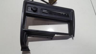 Subaru Legacy 1997 Dashboard Radio Display (Clock,Info Monitor,BOR #632081-95