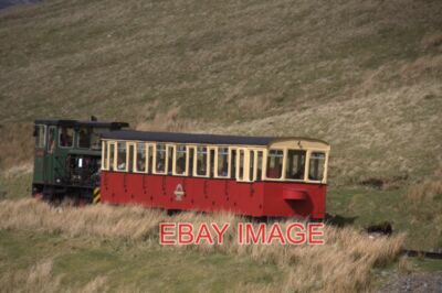 PHOTO  SNOWDON MOUNTAIN RAILWAY AS SEEN NEAR THE CROSSOVER POINT.  2011