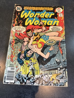 WONDER WOMAN #227 DC Comics 1977