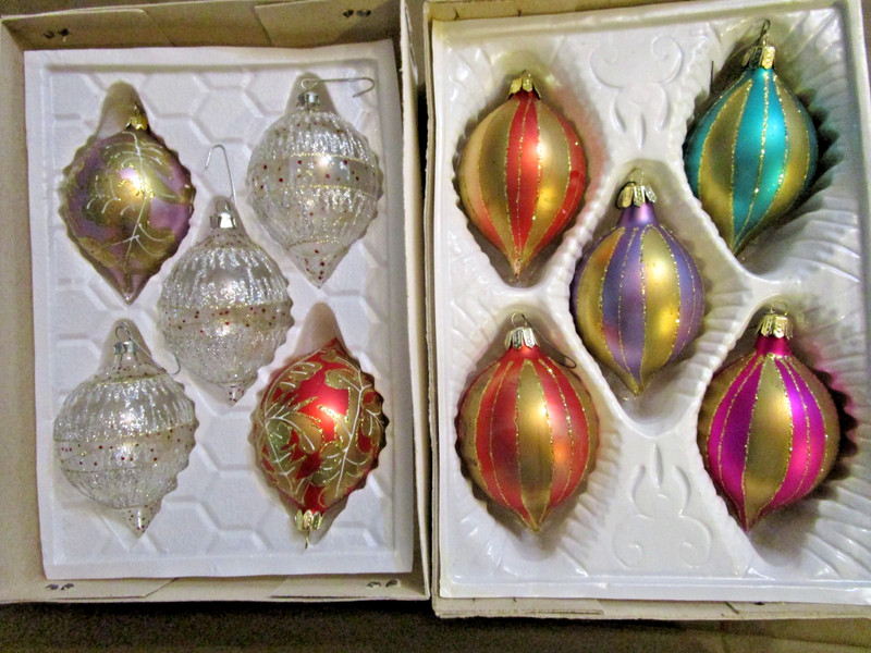 Vintage Commodore Glass Teardrop Christmas Ornaments