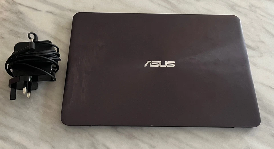 ASUS ZenBook UX305F 13.3" Ultrabook | Core M | 8GB RAM | 128GB SSD | New Battery - Image 3 of 3