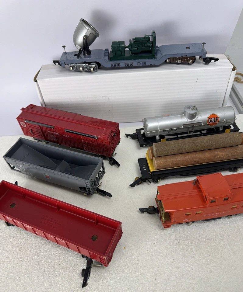 Lot (7) 1950/60's Vintage AMERICAN FLYER S Gauge Collectible Model Train Cars - Image 2 of 4