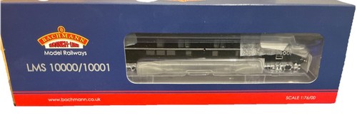 OO Bachmann 31-999X BR 10001 Diesel schwarz und chrom DCC READY NEU | Condition: New