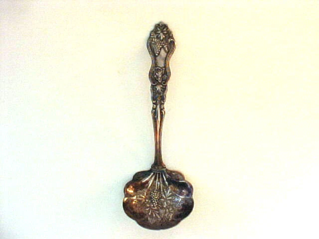 Moselle Grape Silverplate 7" Ladle - c.1906 / NICE CONDITION