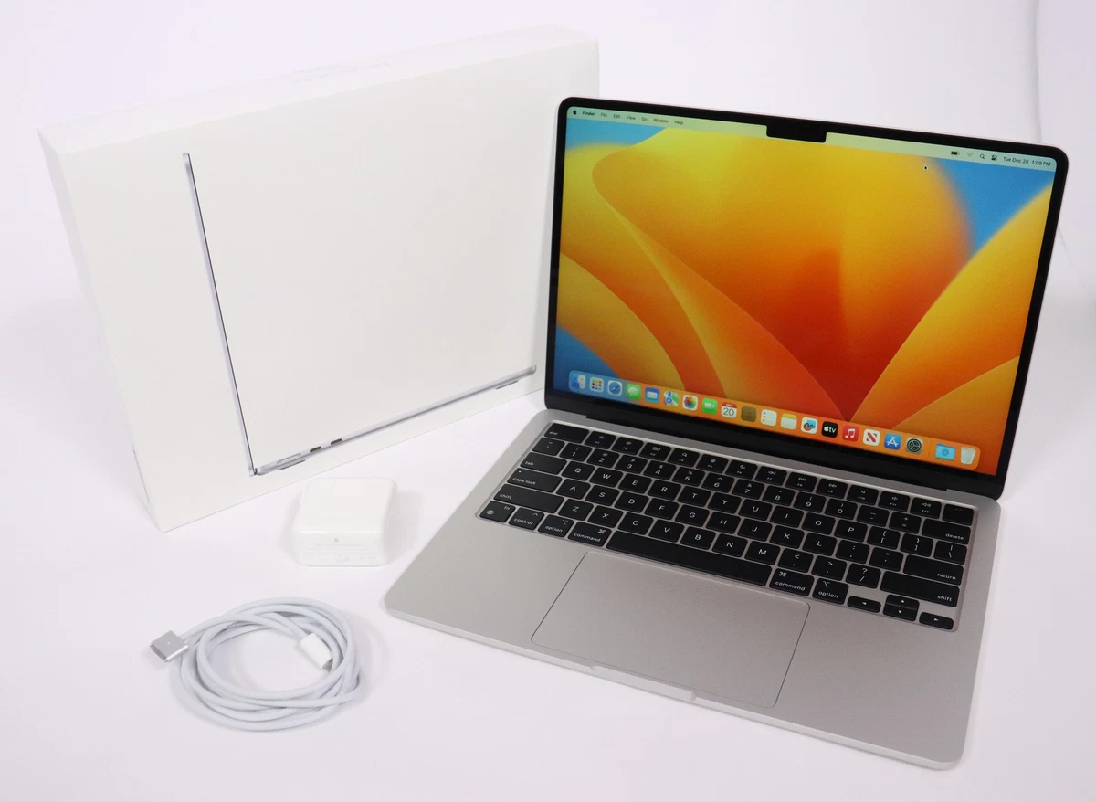 Apple MacBook Air 13.6-Inch 2022 M2 256GB 8GB RAM Silver Fast 2