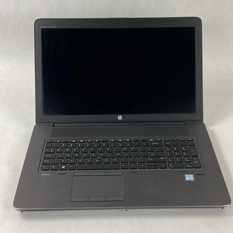 HP ZBook 17 G3 Intel Xeon E3 1535M V5 2.9GHz 16GB RAM 17.3" Sin Batería Sin HDD/OS Foto 4 de 4