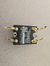 CRYDOM D2410 Solid State Relay Output 240VAC 10A Input 3-32VDC
