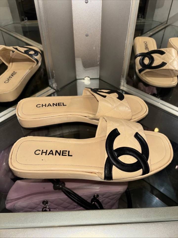 Chanel Slides  - Image 2 of 4