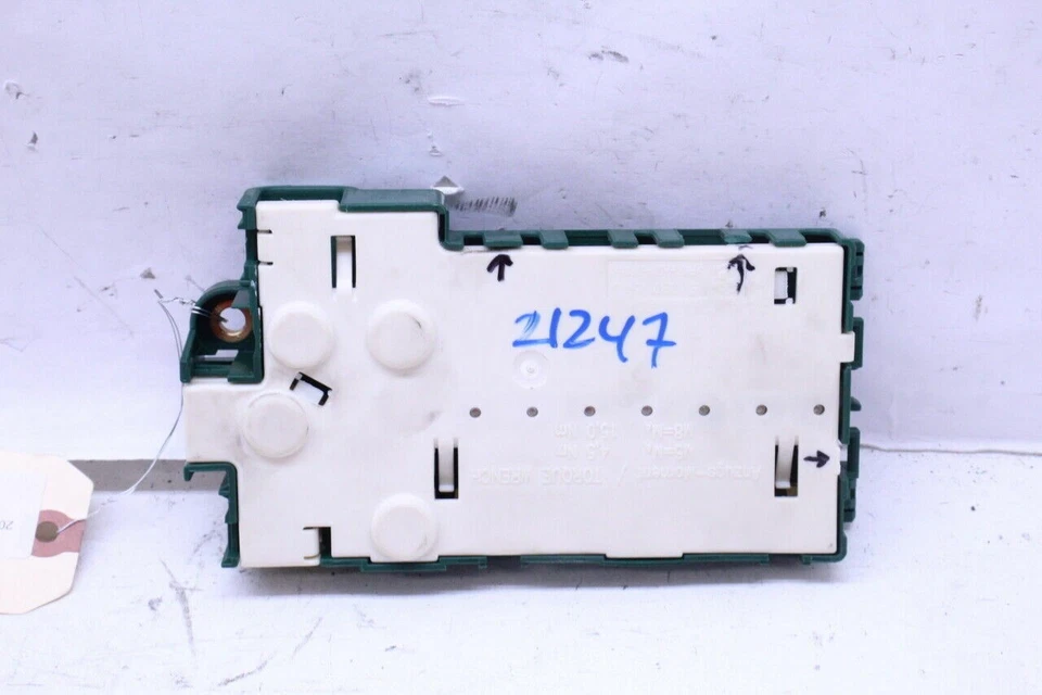 BMW X5 525i 530i E39 2001-2003 maletero caja de relé de fusibles OEM usado Foto 2 de 4