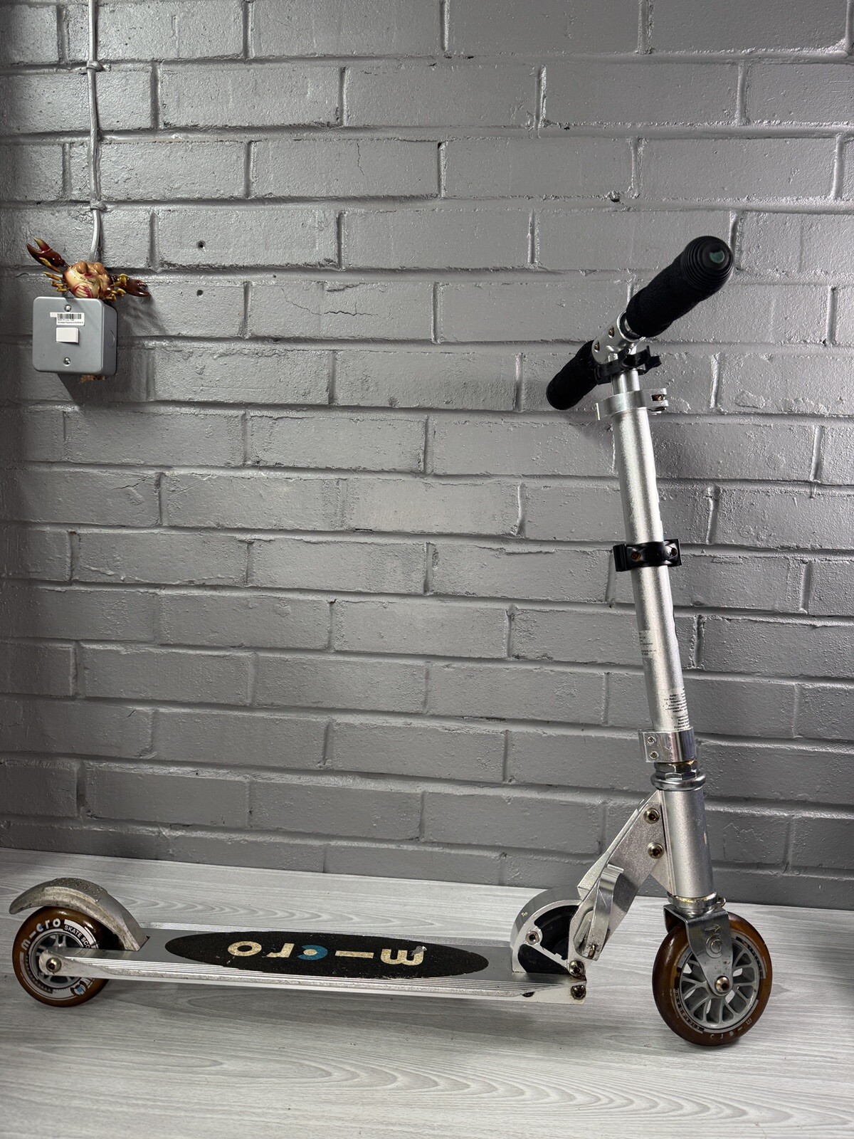 Micro Maxi Sprite Silver - Scooter plegable para niños