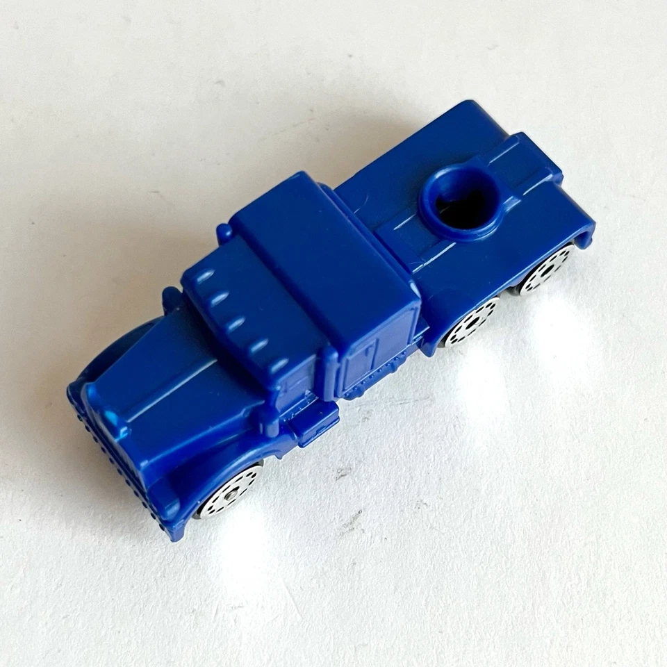 Micro Machines: TEST SHOT - Jazwares Transformers TF#0006 Optimus Prime Truck - Image 2 of 4