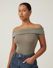 Cotton On Women's Chloe Off The Shoulder Top Blouse Woodland Green Size XS NEW