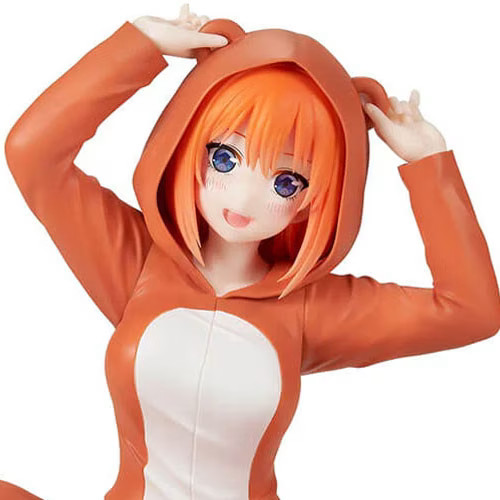 Yotsuba Nakano Relax Time figurine en pose assise décontractée détails peints