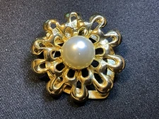 Gold Tone Faux Pearl Scarf Clip