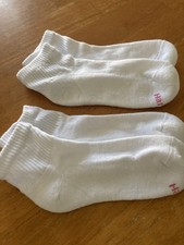 HANES Women  s Ankle CUSHION Socks Size 5-11 White 2 PAIRS New 