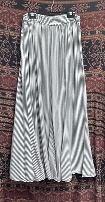 TIENDA HO NABILA SLIM PANEL SKIRT Silver Stripe