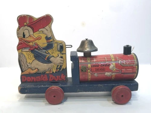 Vintage Collectable Fisher Price No.450 Donald Duck Choo-Choo Train Pull Toy