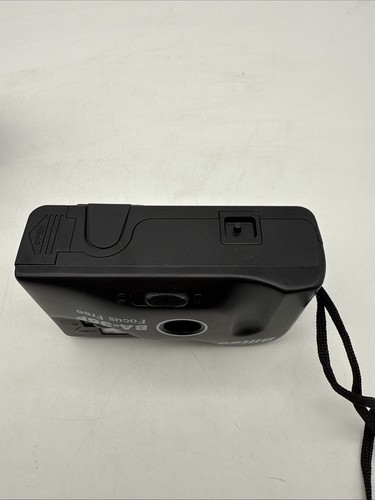 Vintage 35 MM Focus Free Camera w/ Electronic Flash, Original Box & Carry Case - Picture 7 of 11