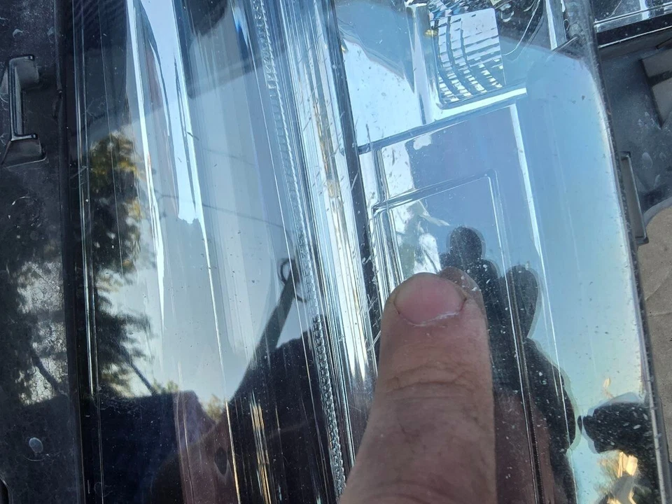 Luz antiniebla LED DRL 2015-2020 Cadillac Escalade OEM LADO DEL CONDUCTOR IZQUIERDO Foto 3 de 4