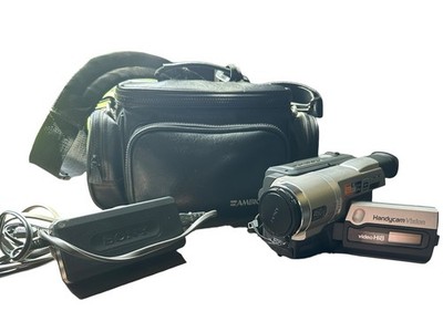 Sony CCD-TRV108 Handycam Hi8 Night Shot Camcorder Charger Bag TESTED & WORKS