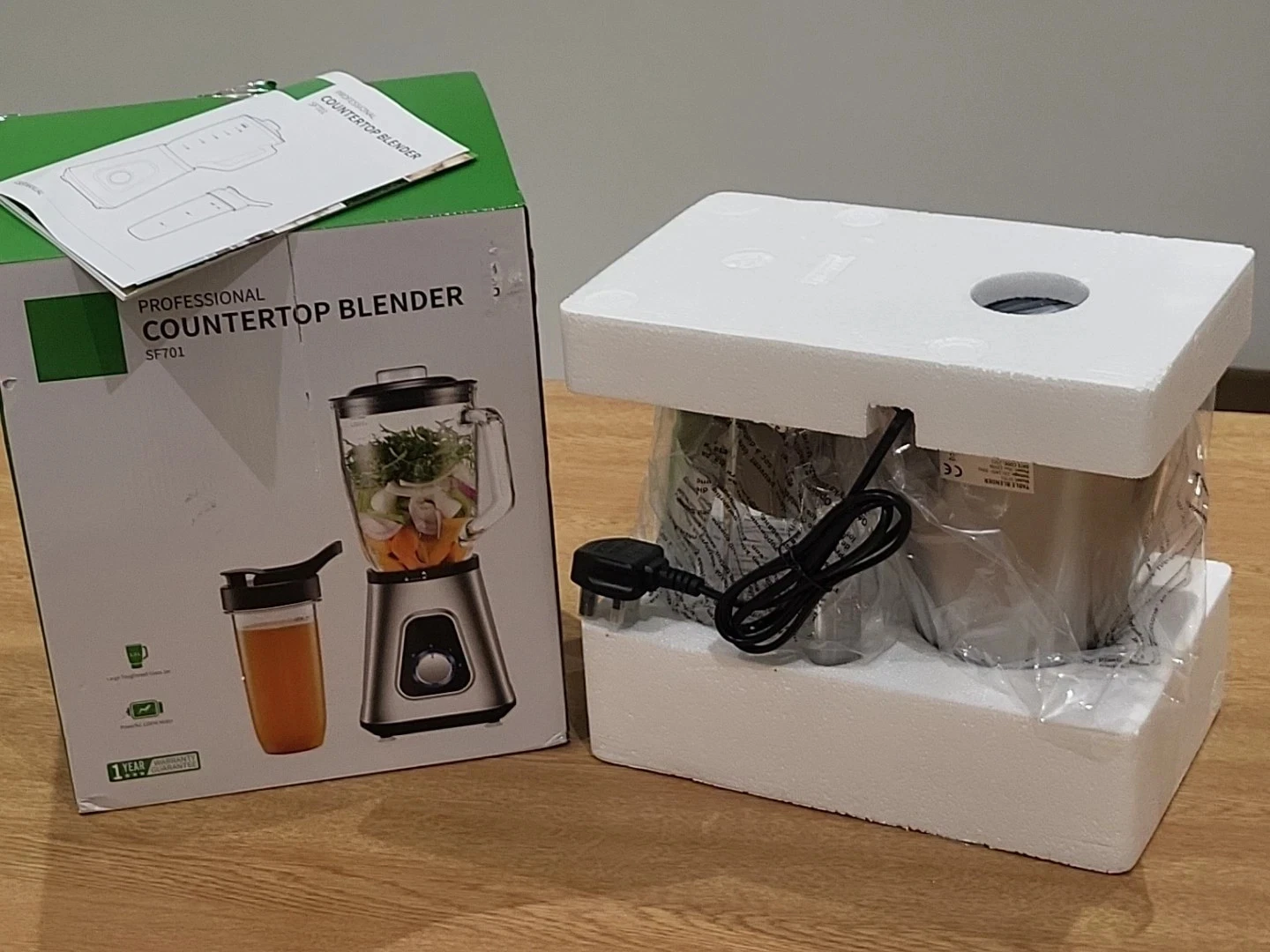 Professional Countertop Blender SF701