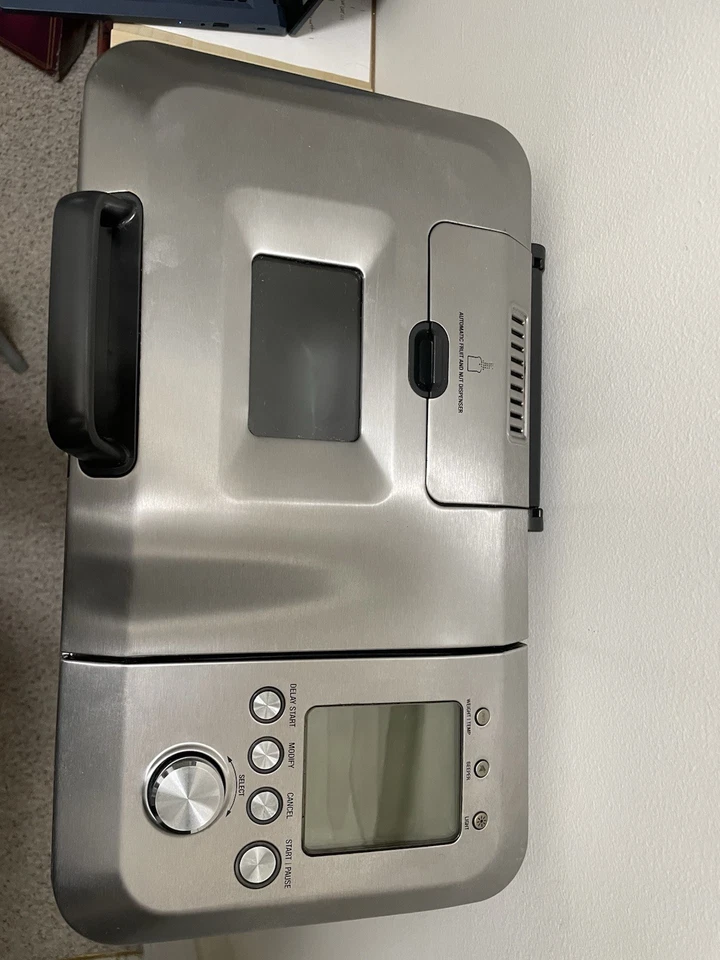 Breville Bread Maker BBM800XL Pre-Owned, Bucket and Paddles, Works, No Box - Image 2 of 4