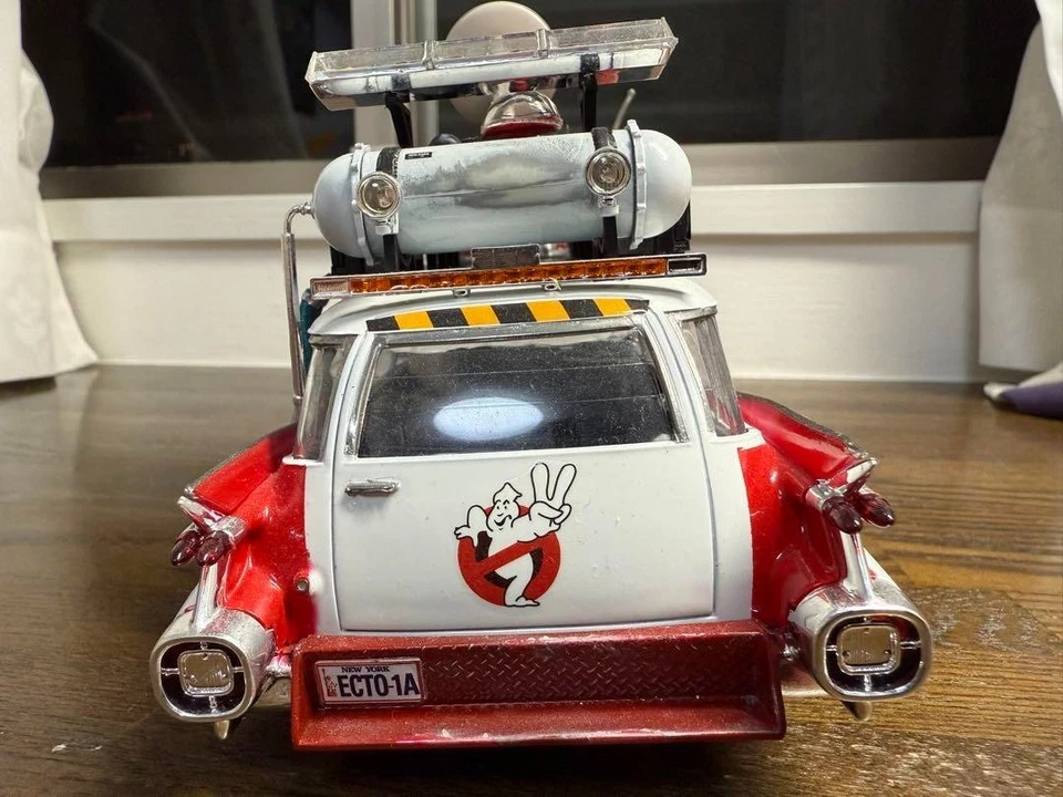 Hot Wheels Elite 1:18 Cadillac Ghostbusters II ECTO 1A X5470 modelos diecast EE. UU. Foto 3 de 4