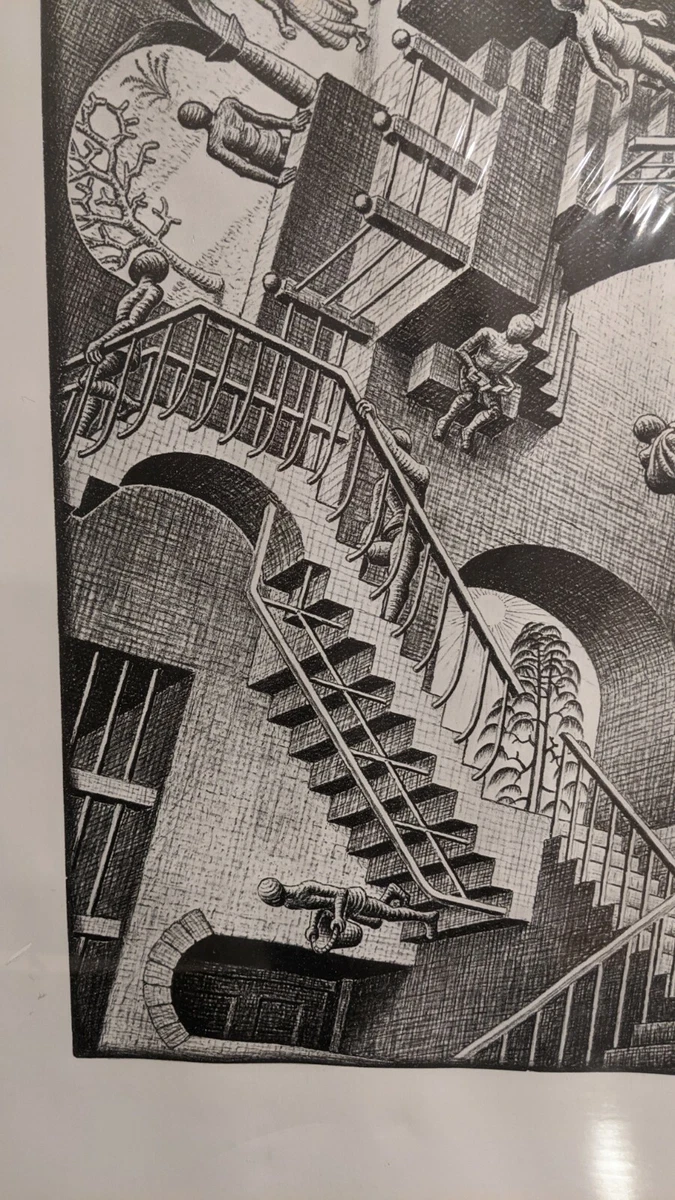 Mc Escher Relativity