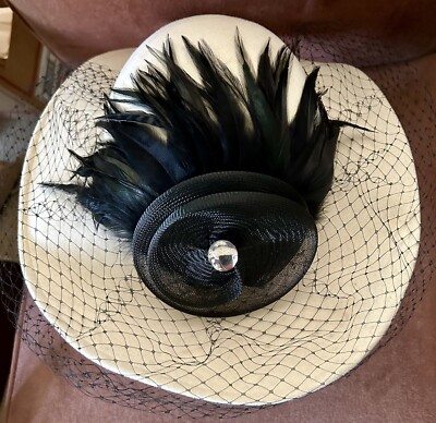 Vintage Exclusive Flo-Denis Cream Hat Vintage Exclusive Flo-Denis Cream Hat main image 4