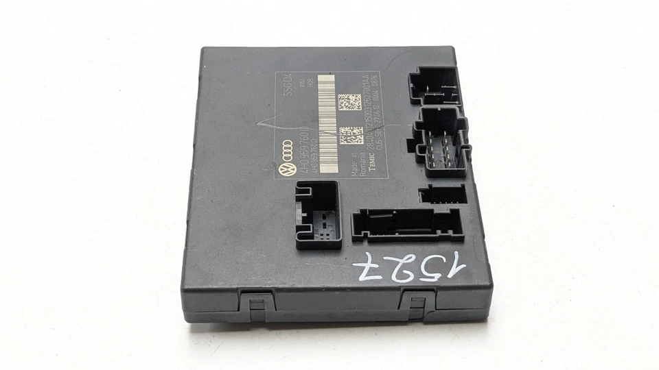AUDI A8 SEAT MEMORY CONTROL MODULE ECU FRONT LEFT SIDE 4H0959760D D4 4H 2012 - Image 4 of 4