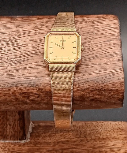 Seiko gold color women quartz watch 2C20-5850 original bracelet, VTG 1984