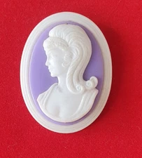 VINTAGE PURPLE WHITE PLASTIC CAM OVAL JEWELRY