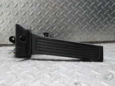 2011 HUYNDAI SONATA ACCELERATOR GAS PEDAL 32700-3Q100