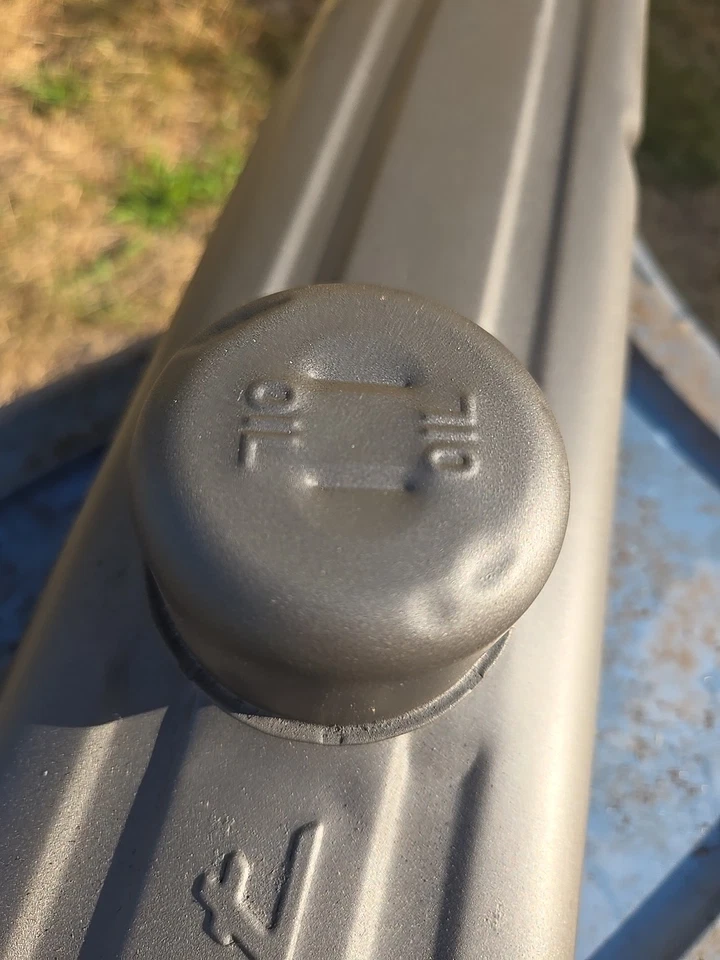 Camión Chevrolet 235 1954-62 de colección cubierta de válvula de escritura de 6 cilindros en línea Chevy Impala Foto 3 de 4