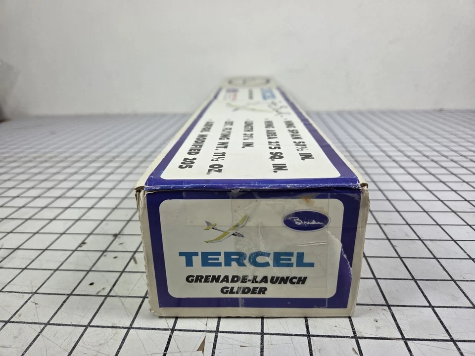 Bridi "Tercel" NOS- *SIGNED* Vintage Balsa, Grenade Launch Sailplane Kit 50.5" - Image 3 of 4