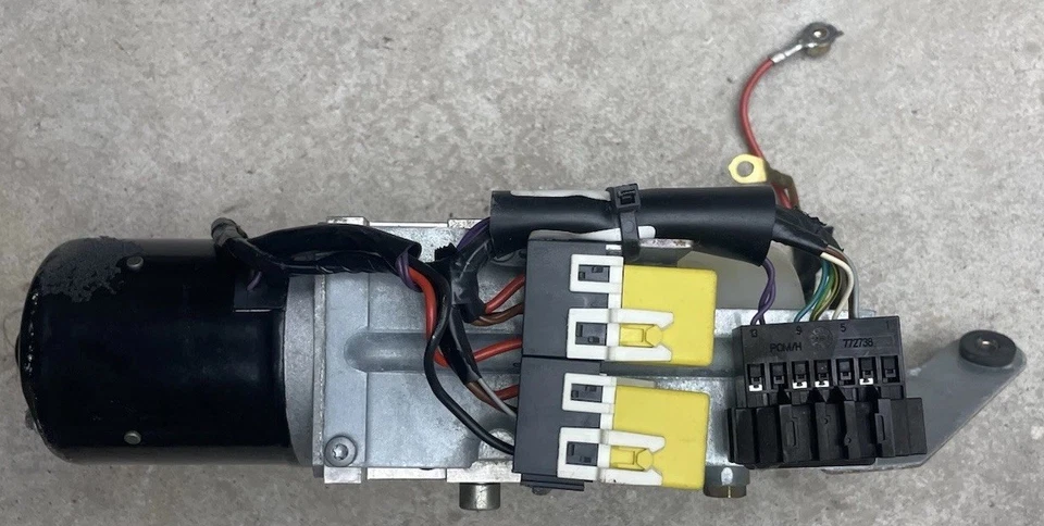 03-09 Mercedes W209 CLK500 CLK350 CLK63 AMG Convertible Roof Top Pump Motor OEM - Image 4 of 4